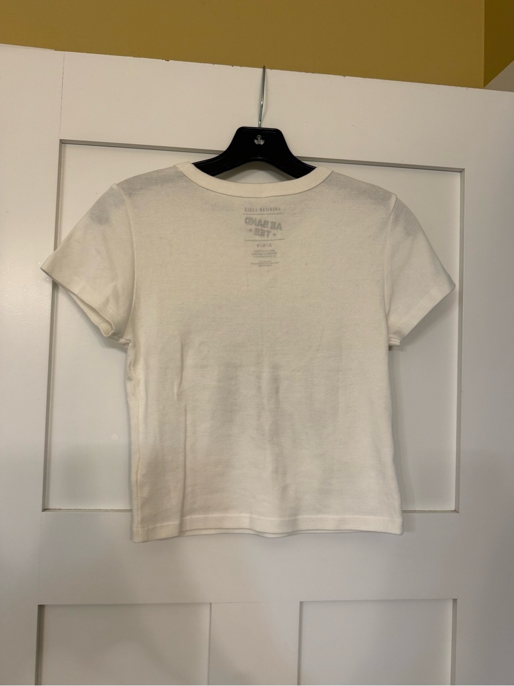 NWT American Eagle Outfitters White Rolling Stones Graphic Tee Size Medium - Picture 2 of 3